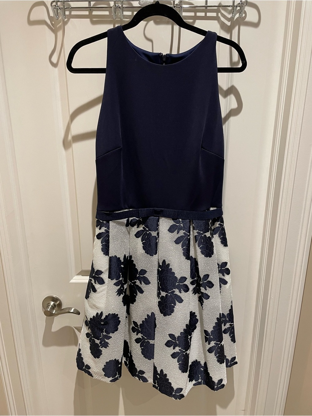 Just...Taylor Navy and White Floral Fit & Flare Midi Dress